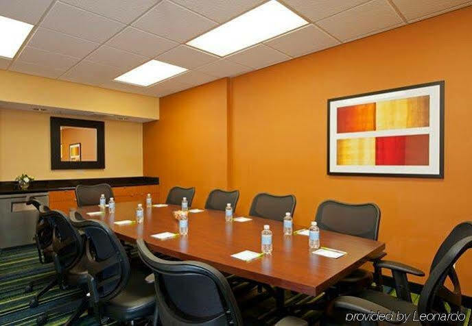 Hotel Fairfield & By Marriott Chicago Naperville